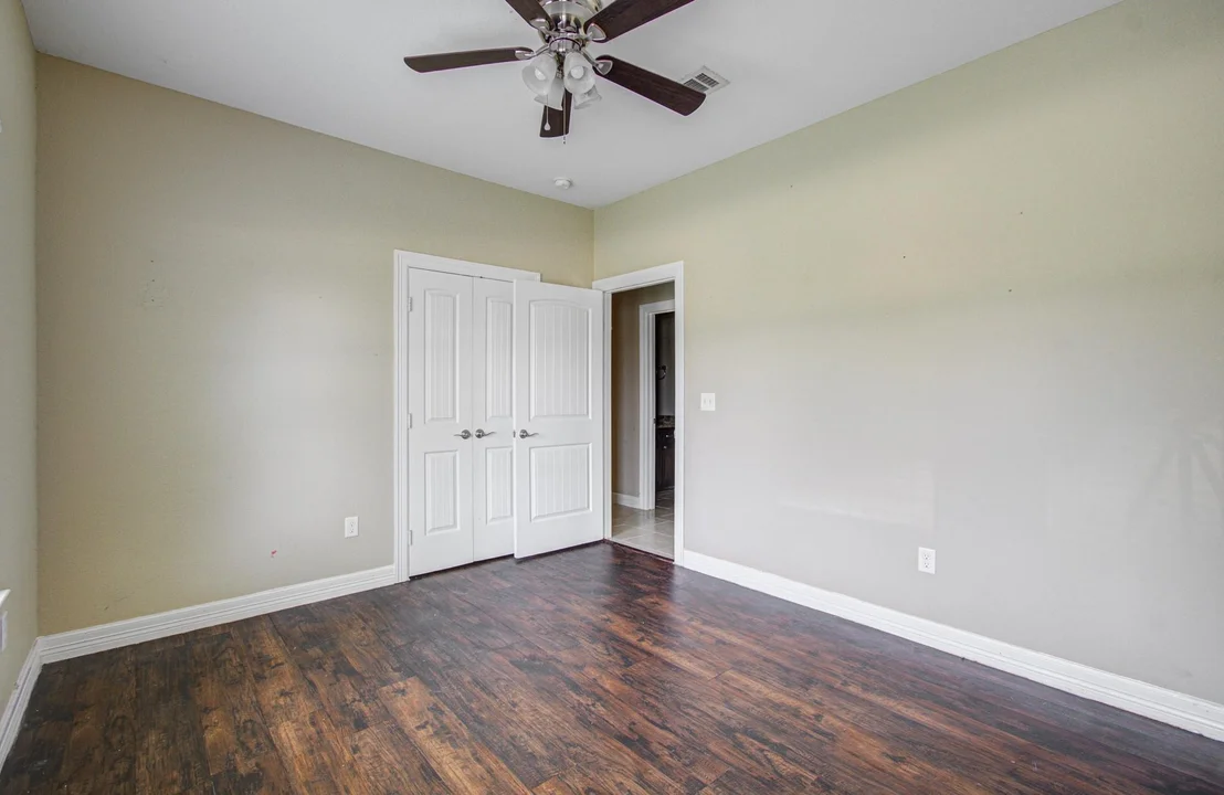 Photo of 406 Elm Lake Drive