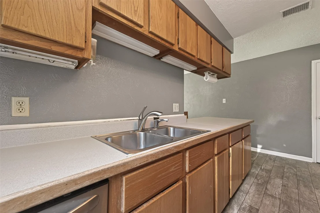 Photo of 16643 Seawolf Drive