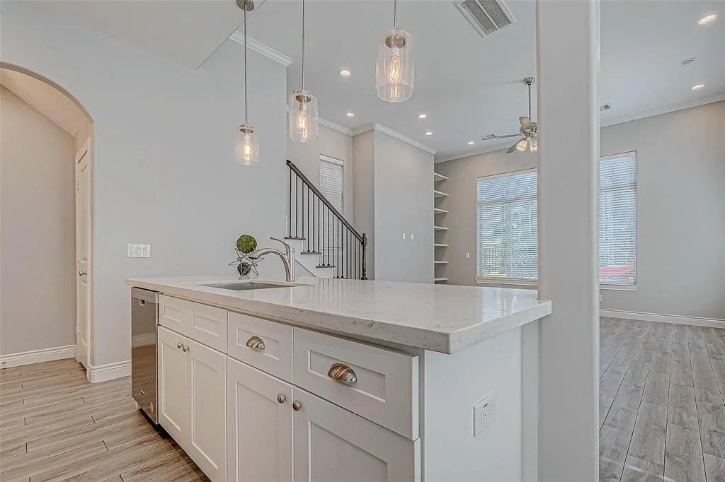 Photo of 8902 Spring Knoll Forest Drive