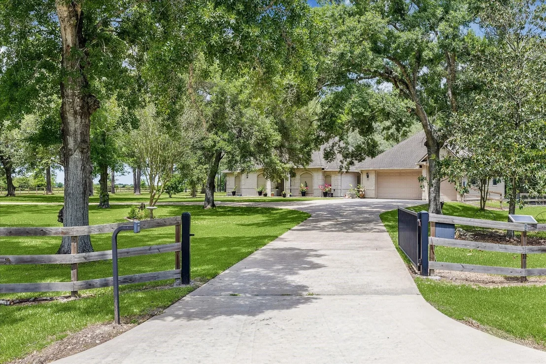Photo of 4803 County Road 197