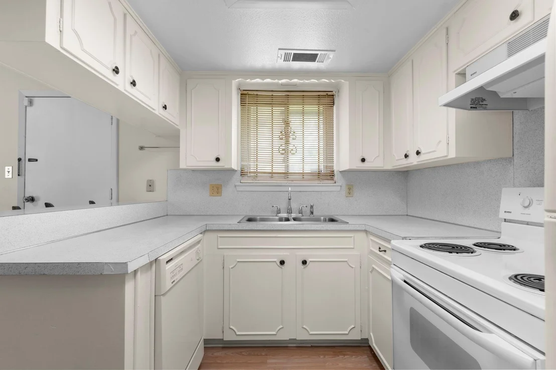 Photo of 9018 Rutherford Lane