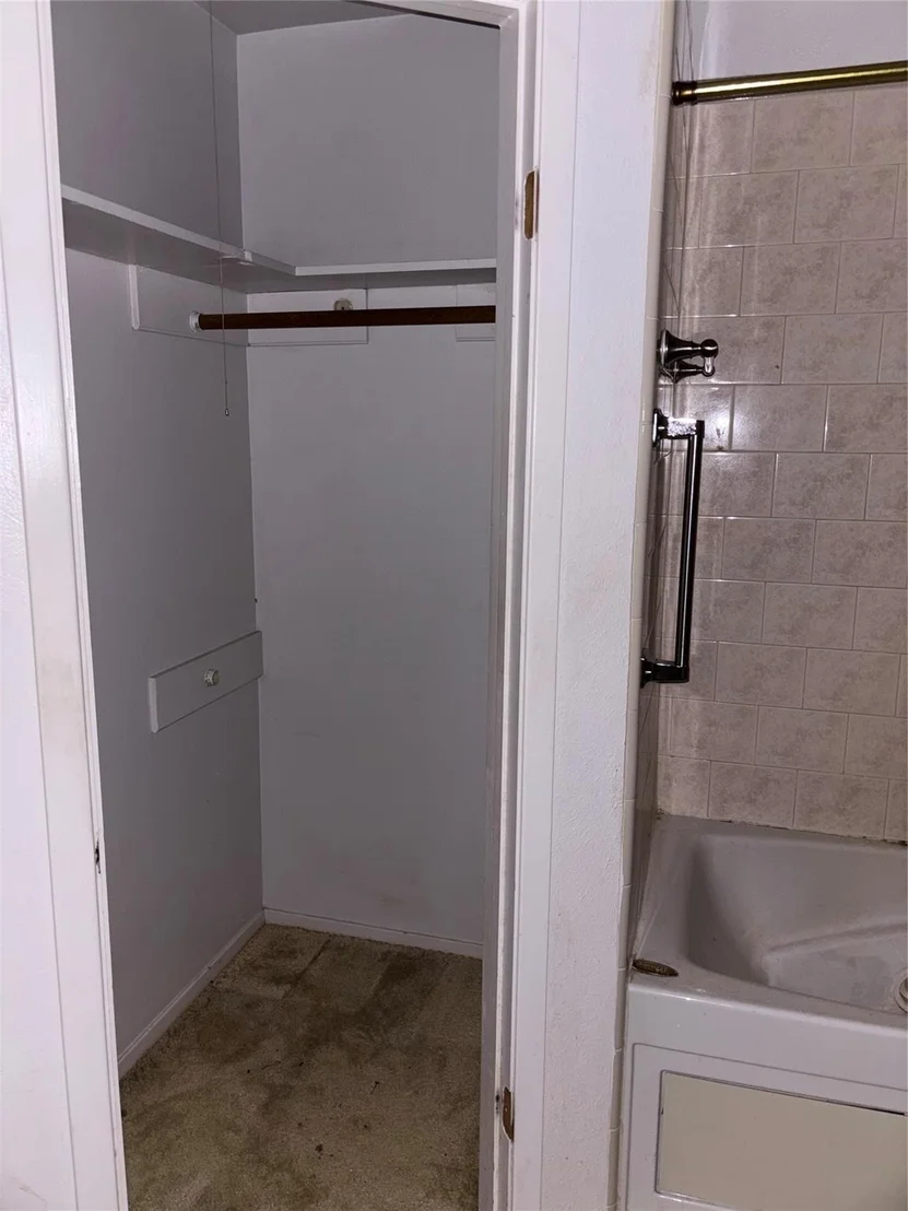 Photo of 115 Fallshire Drive