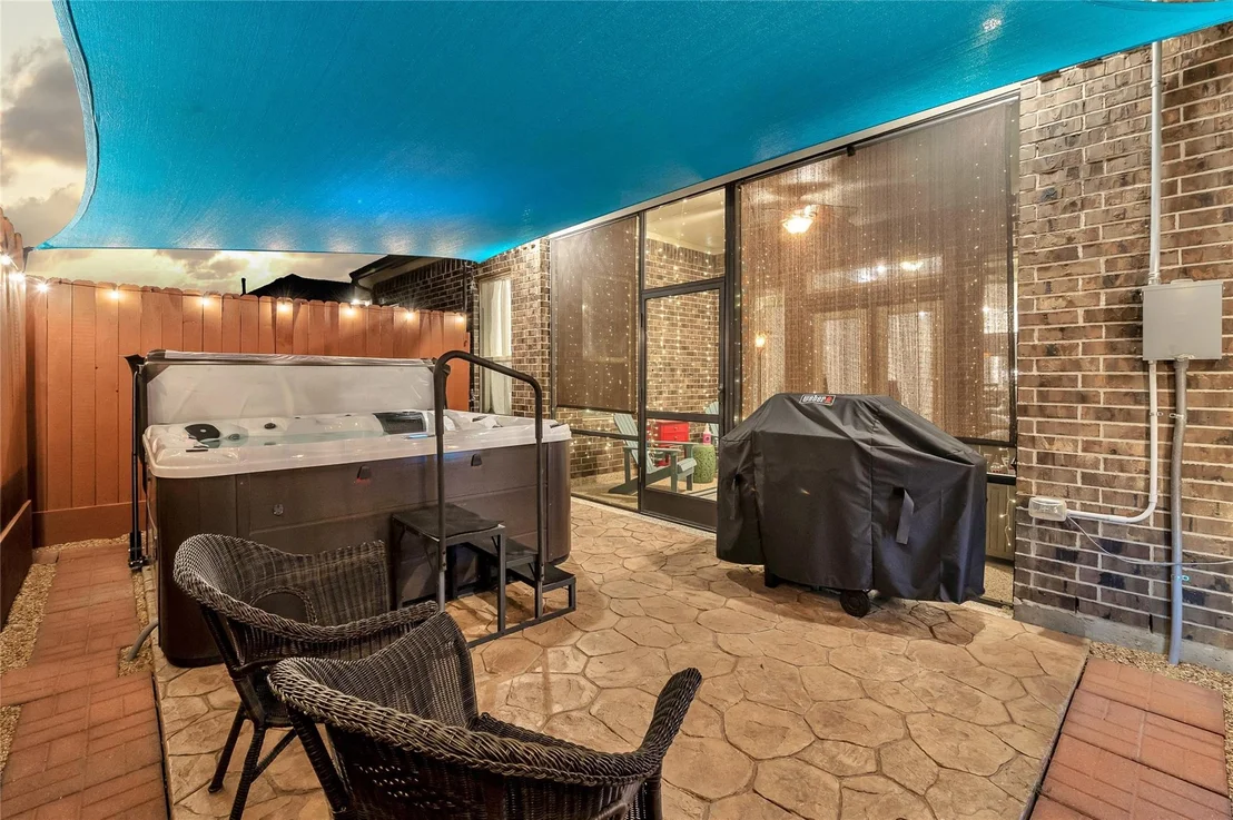 Photo of 9619 Hideaway Green Drive