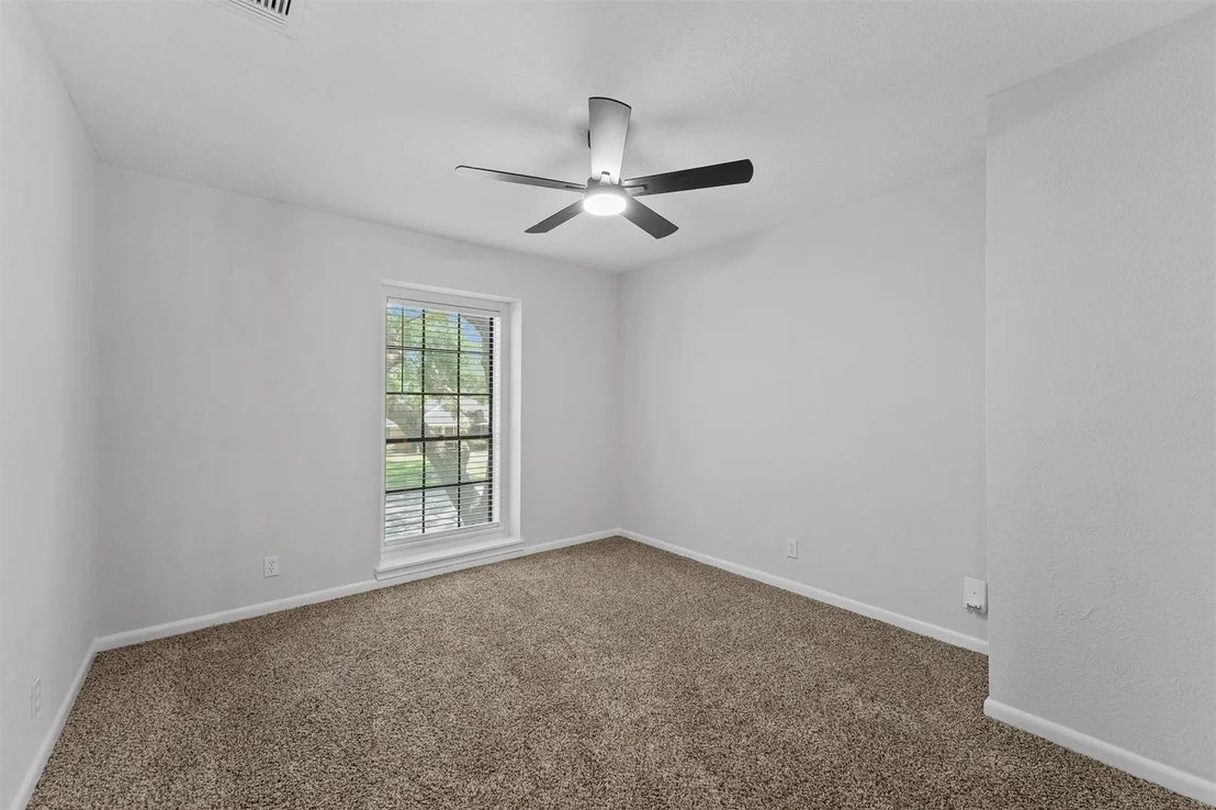 Photo of 12611 Old River Drive