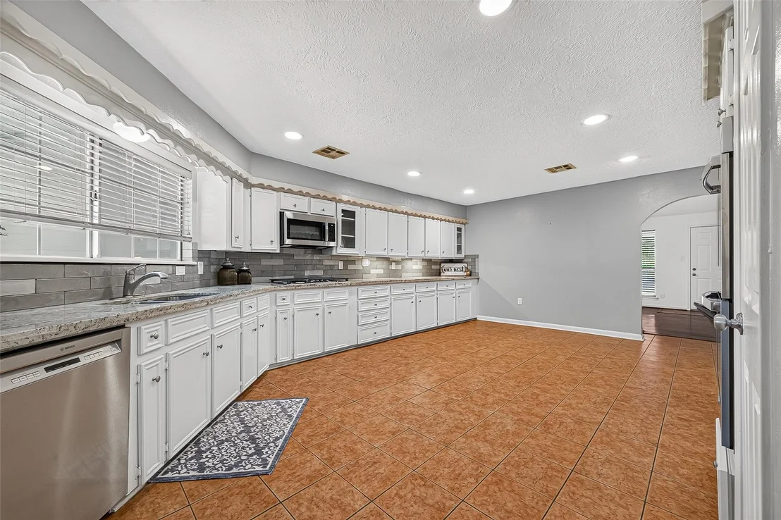 Photo of 15814 Boulder Oaks Drive