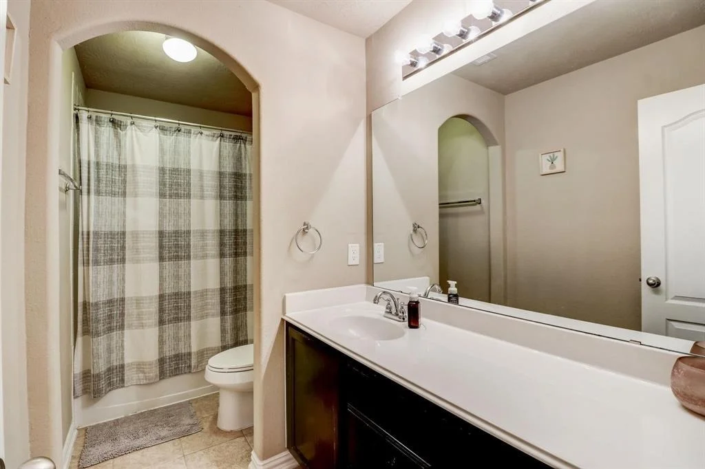 Photo of 3122 Lodgemist Lane