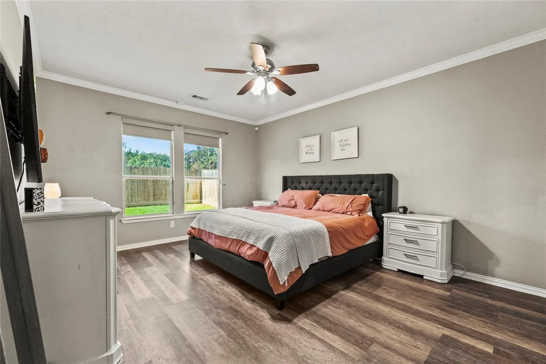 Photo of 24402 Lakecrest Bend Drive