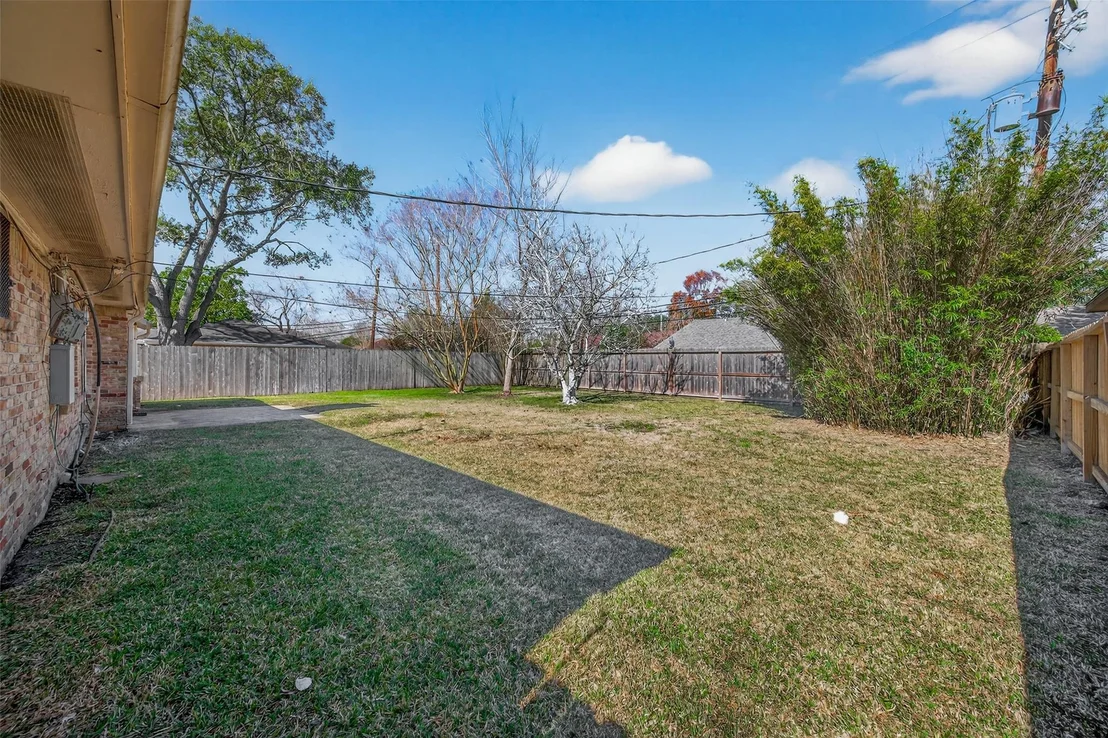 Photo of 6030 Benning Drive