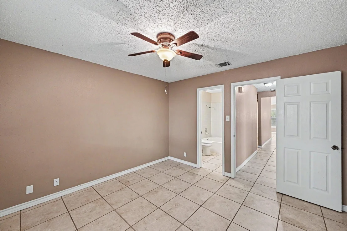 Photo of 8406 Forest Ridge Drive