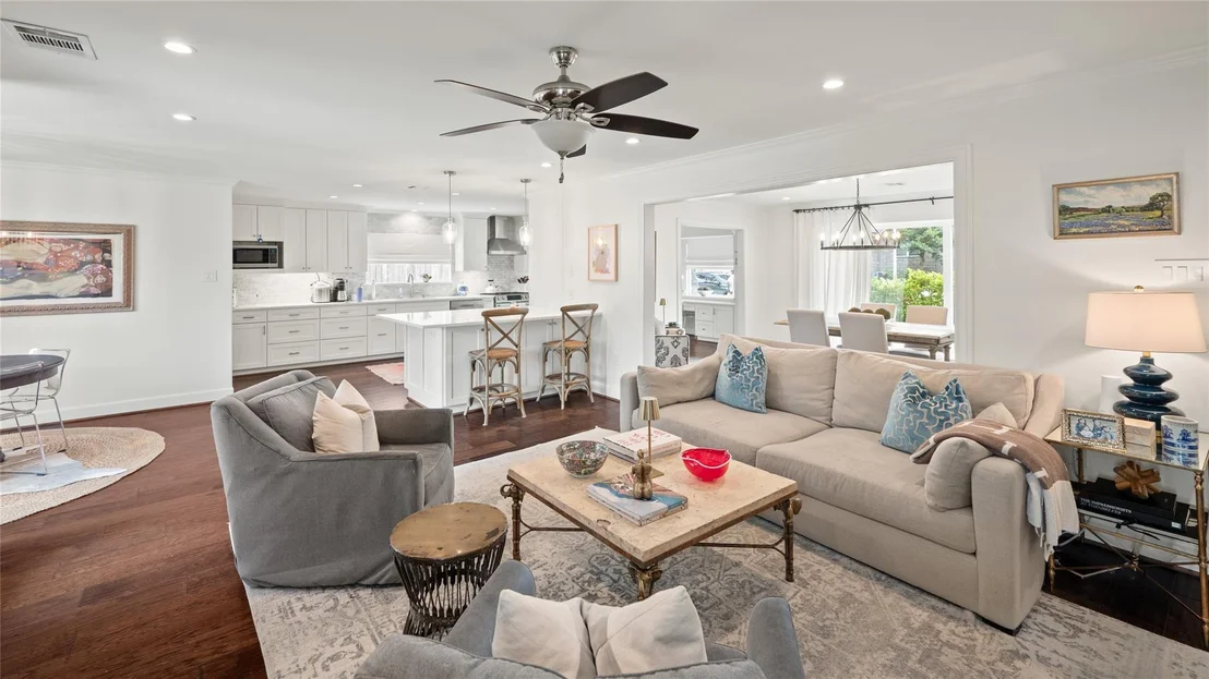 Photo of 14511 Oak Bend Drive