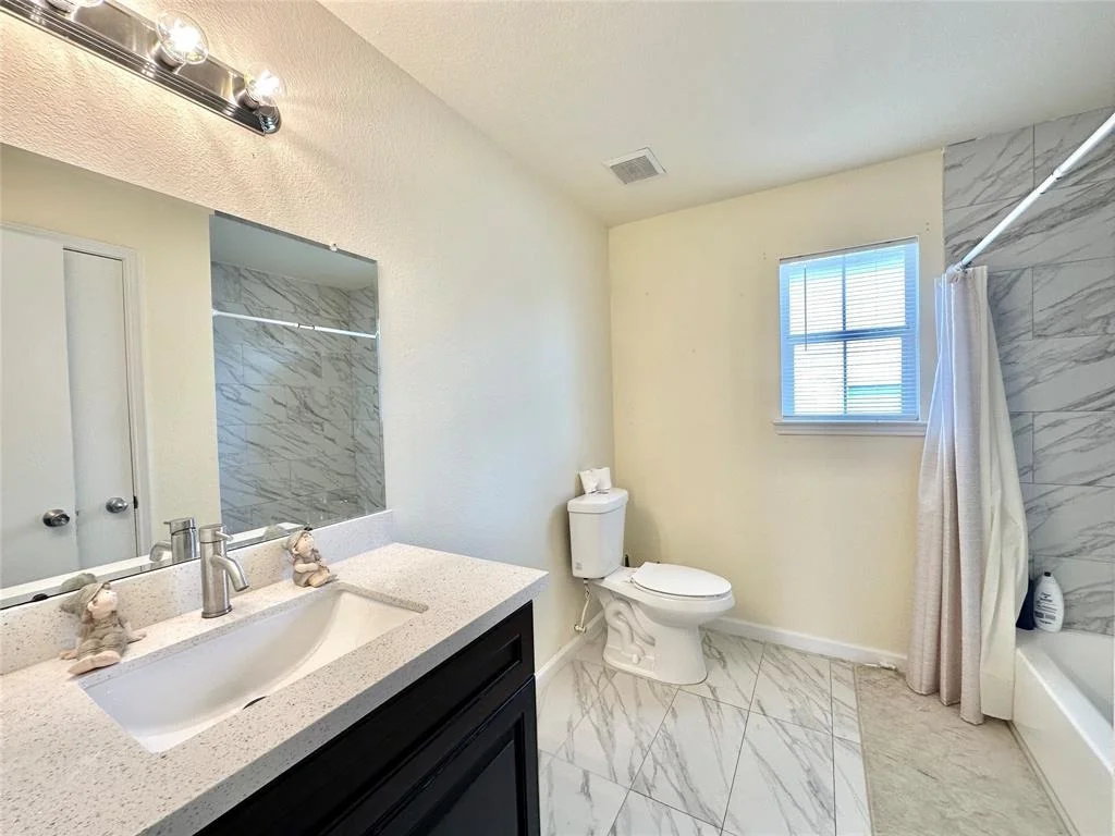Photo of 2214 Bristol Bend Lane