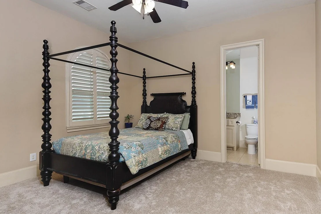 Photo of 105 Larkhaven Drive