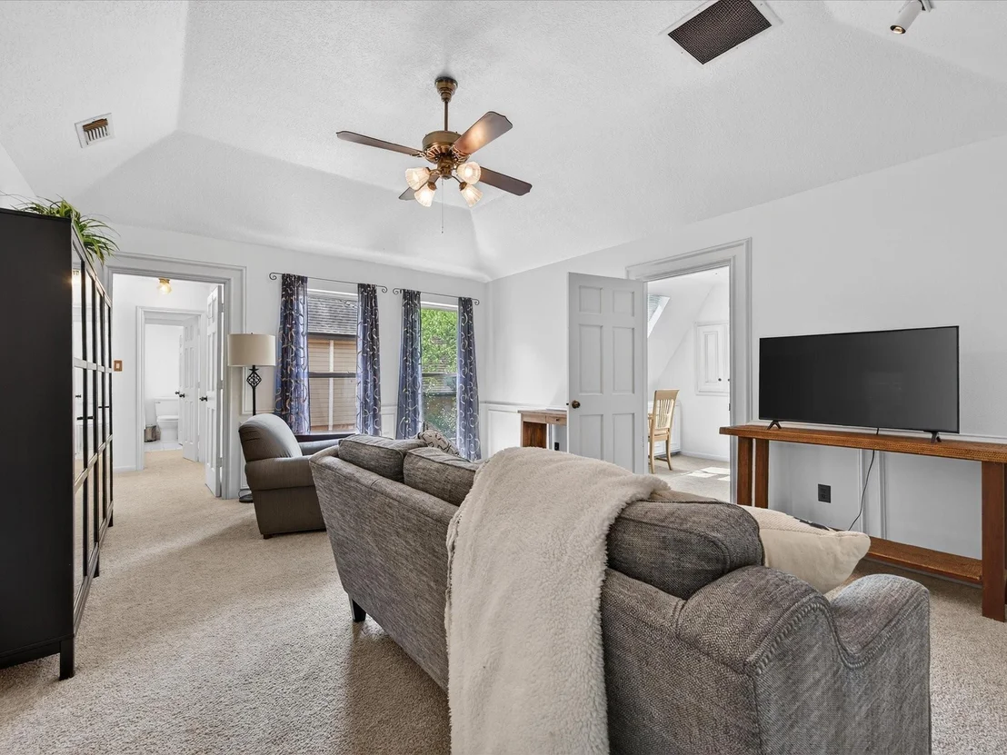 Photo of 6207 Sandypine Drive