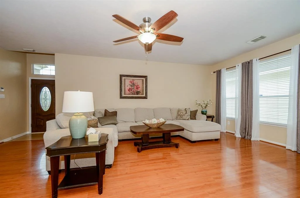 Photo of 7527 Oakleigh Drive