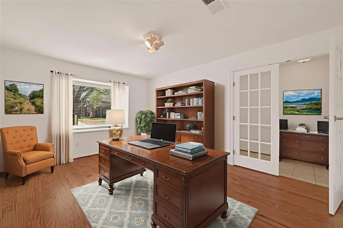 Photo of 6030 Benning Drive