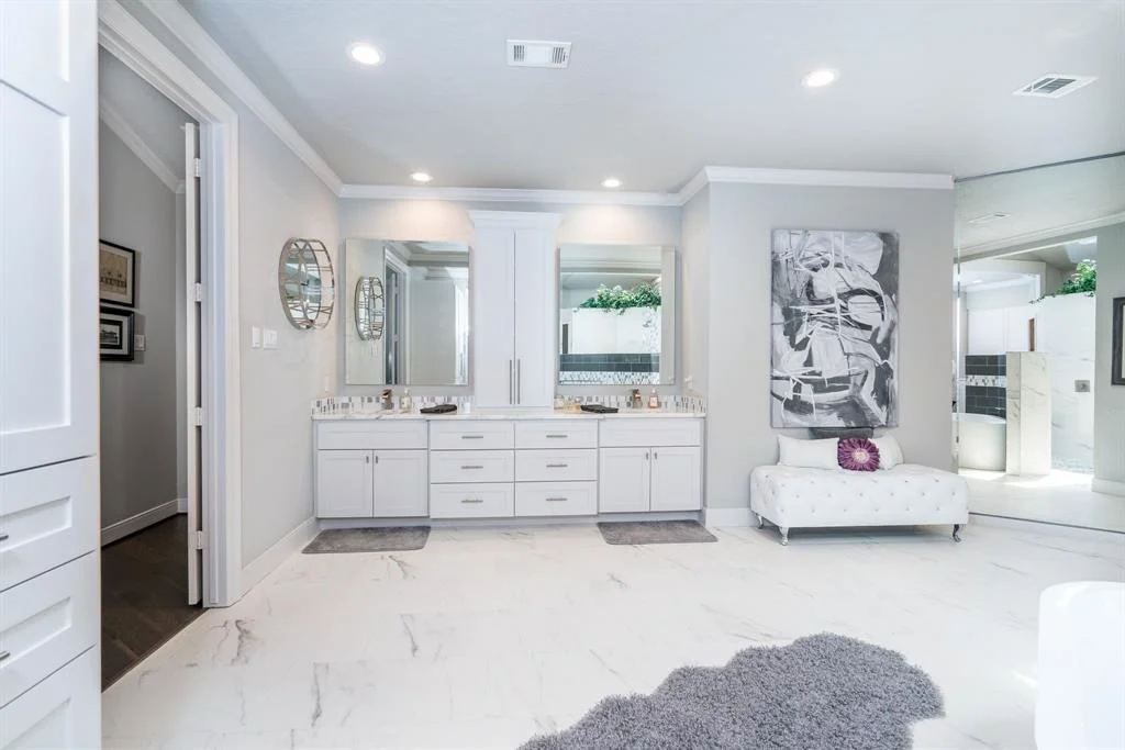 Photo of 3303 Torrey Pines Drive