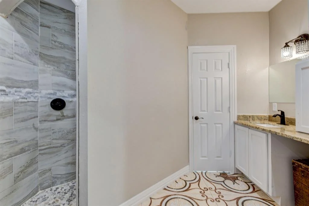 Photo of 260 Munson Road