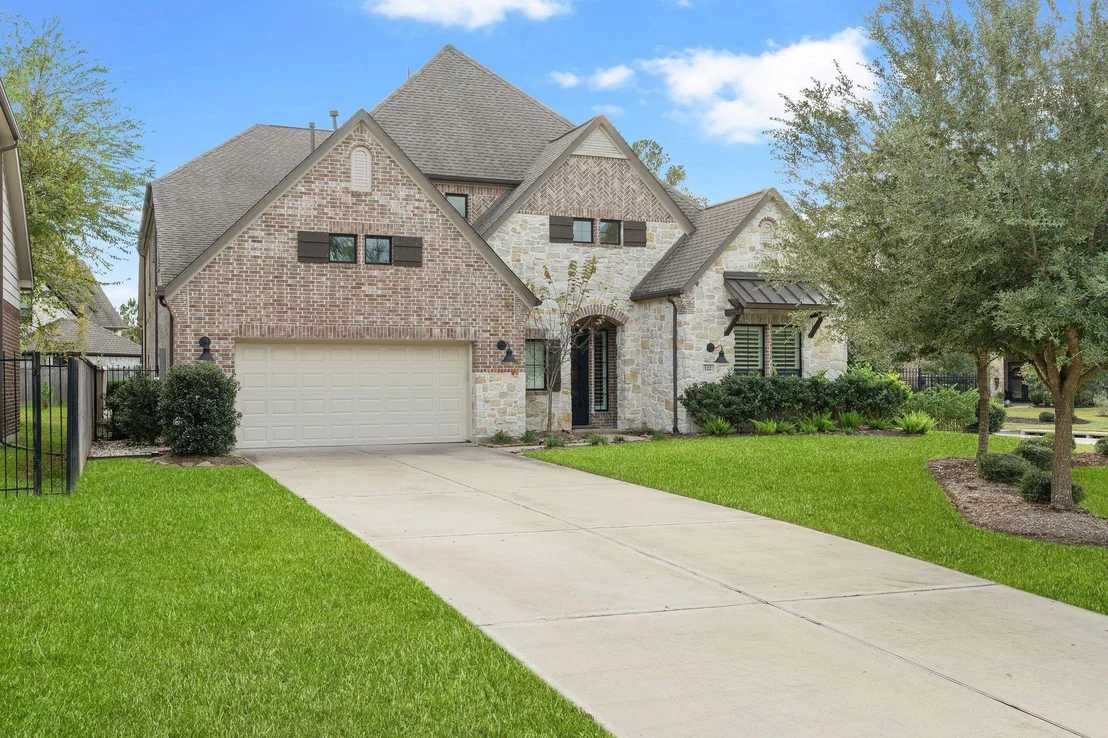 Photo of 122 N Winter Sunrise Circle