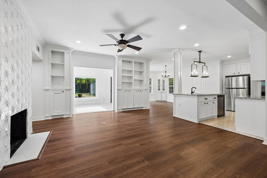 Photo of 3071 Locke Lane