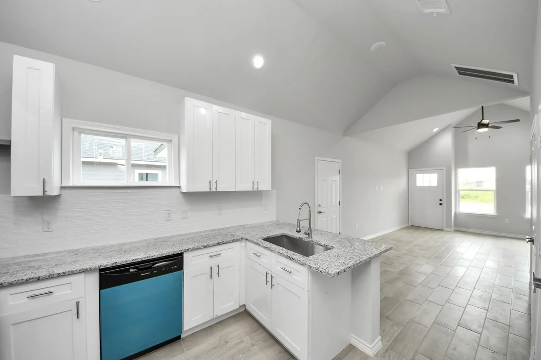 Photo of 334 Road 5704