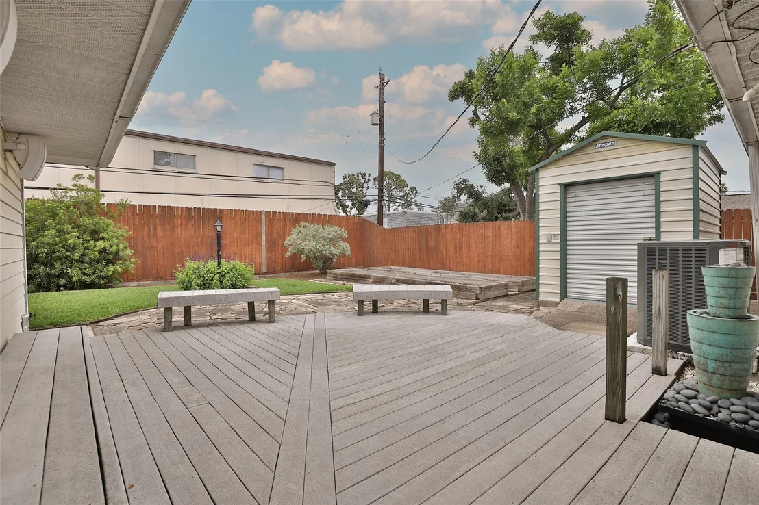 Photo of 2427 Willowby Drive