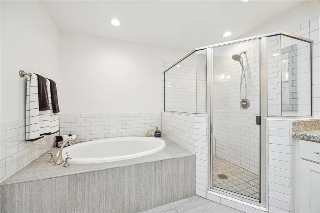 Photo of 3715 Oakroc Grove