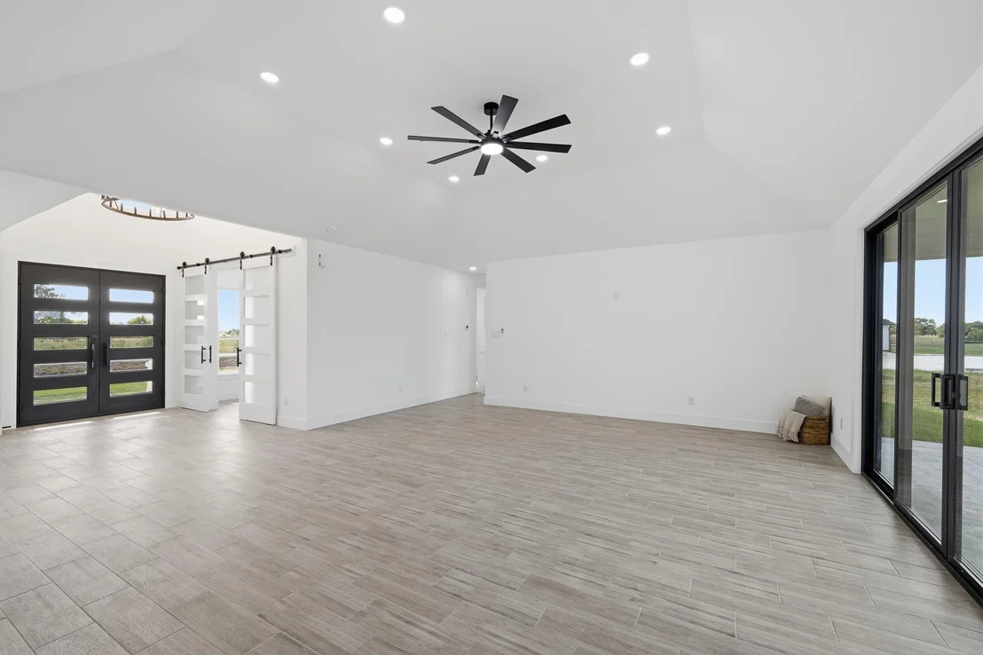 Photo of 11908 Roesler