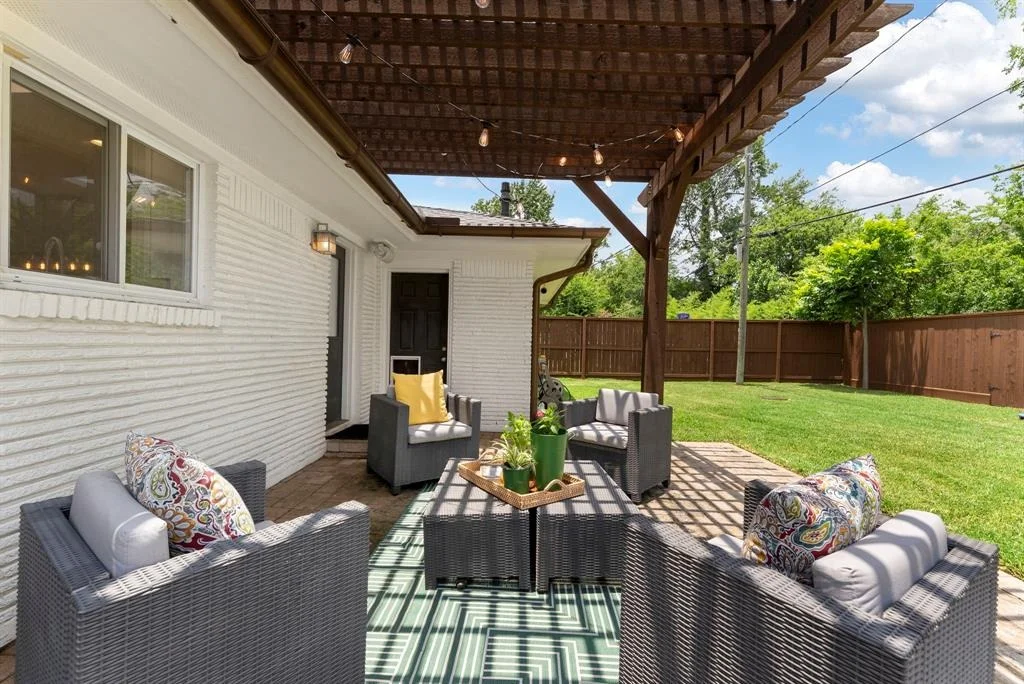 Photo of 523 Azaleadell Drive