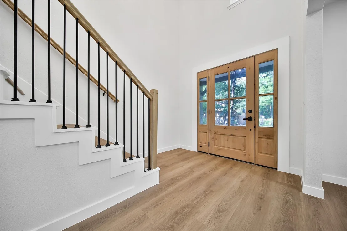 Photo of 70 Breezy Point Place