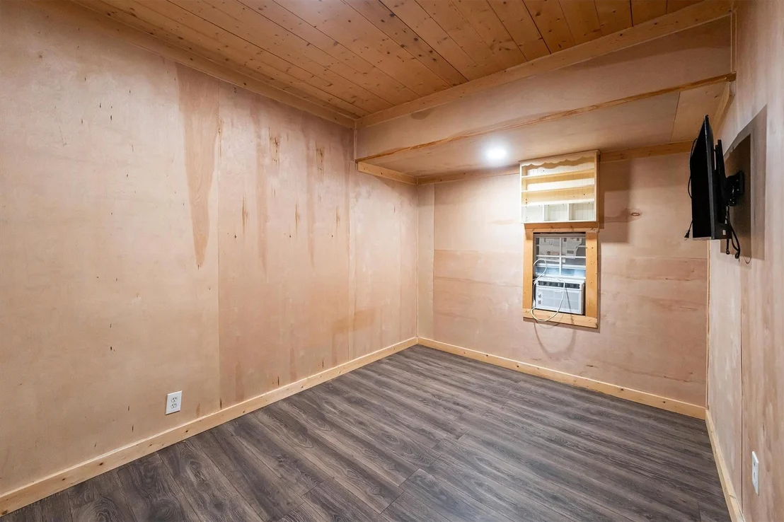 Photo of 12049 Clark Lane