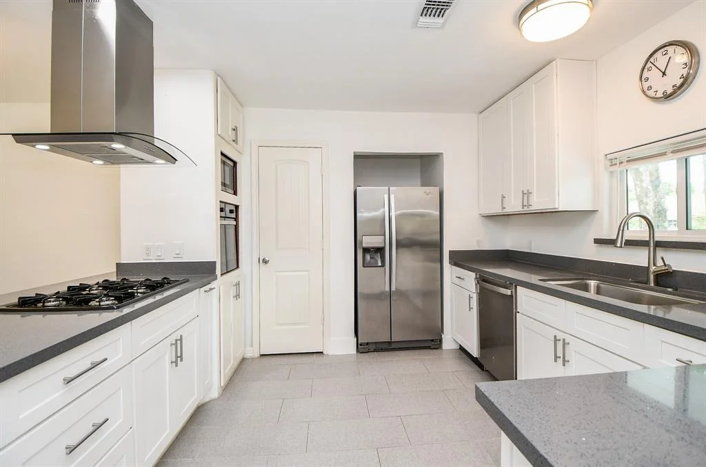 Photo of 9427 Springmont Drive