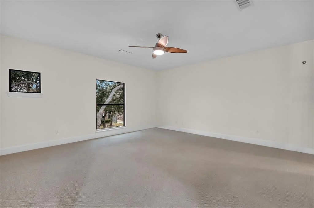 Photo of 3935 Riley Street