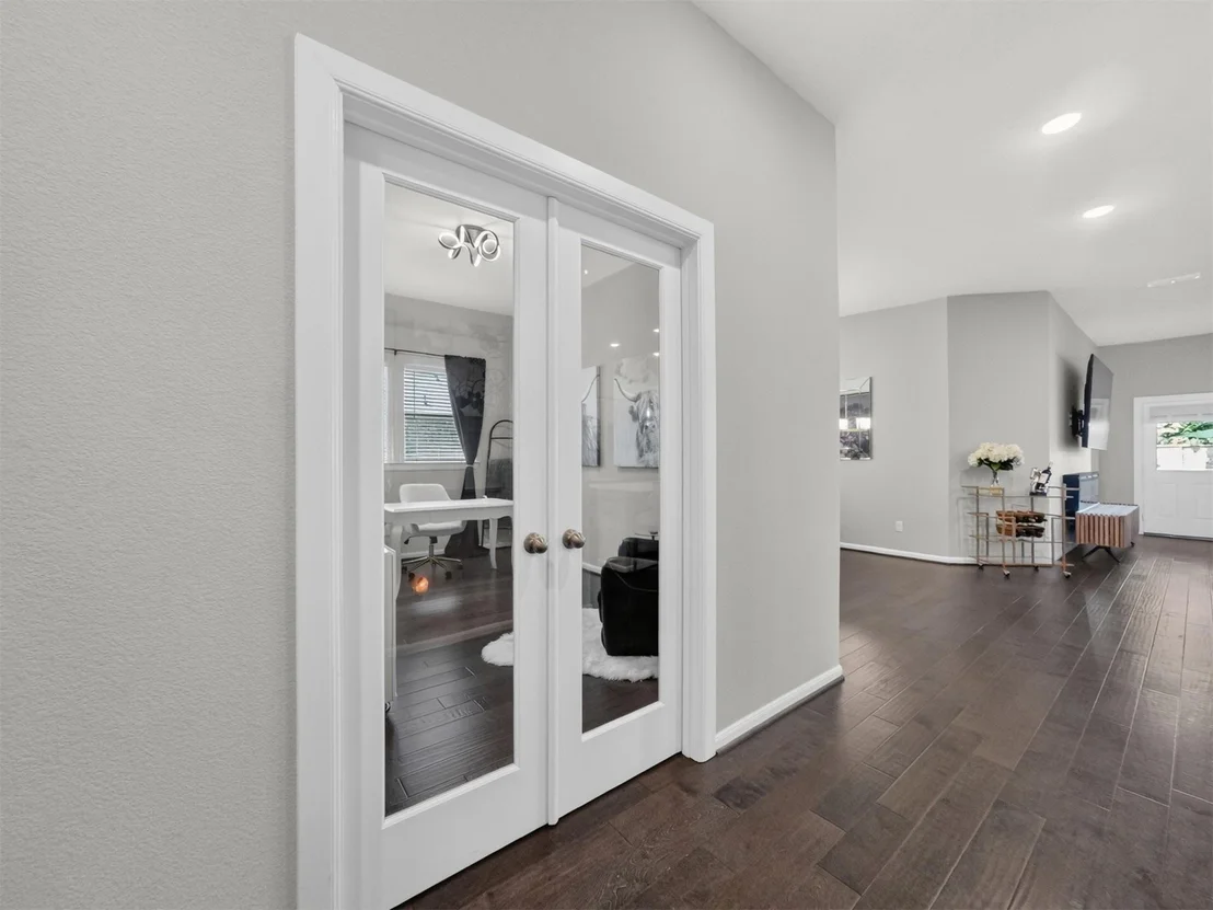 Photo of 4926 Morrison Drive