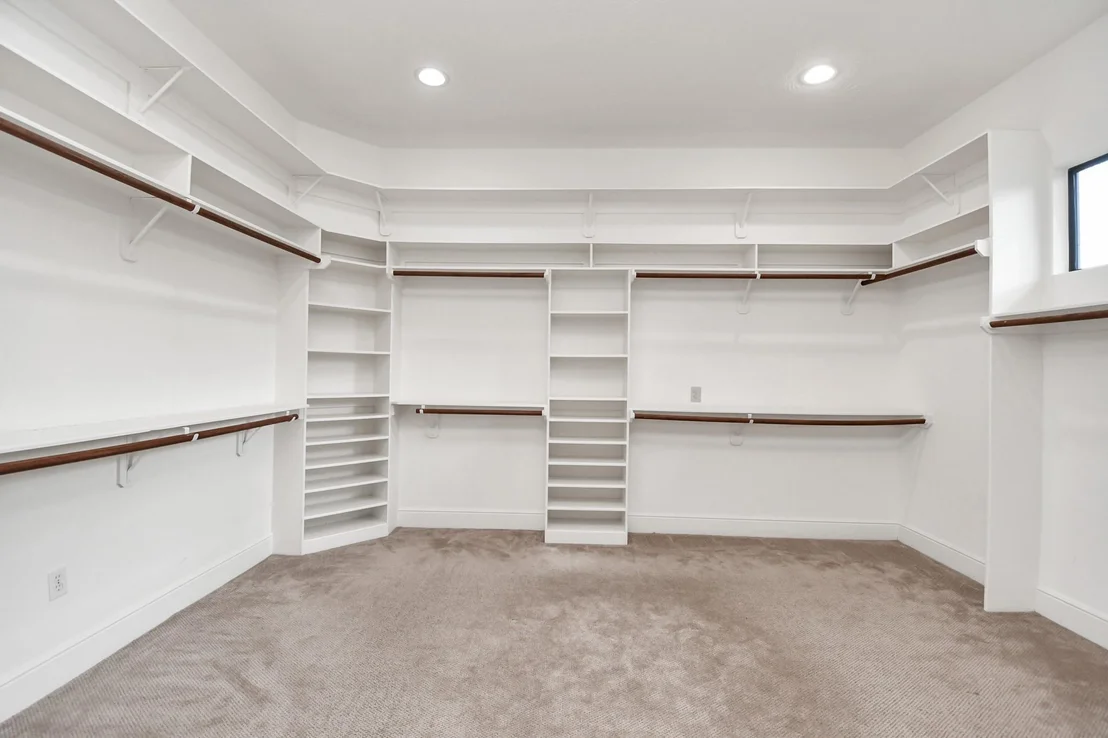 Photo of 1611 Lynnview Drive