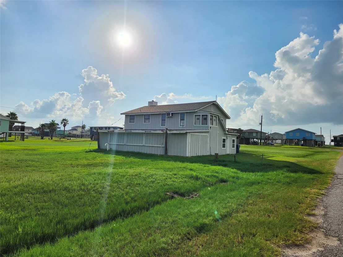 Photo of 522 Surf Drive
