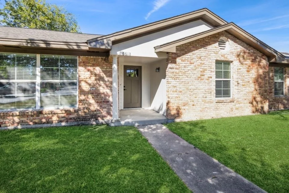 Photo of 5618 Willowbend Boulevard