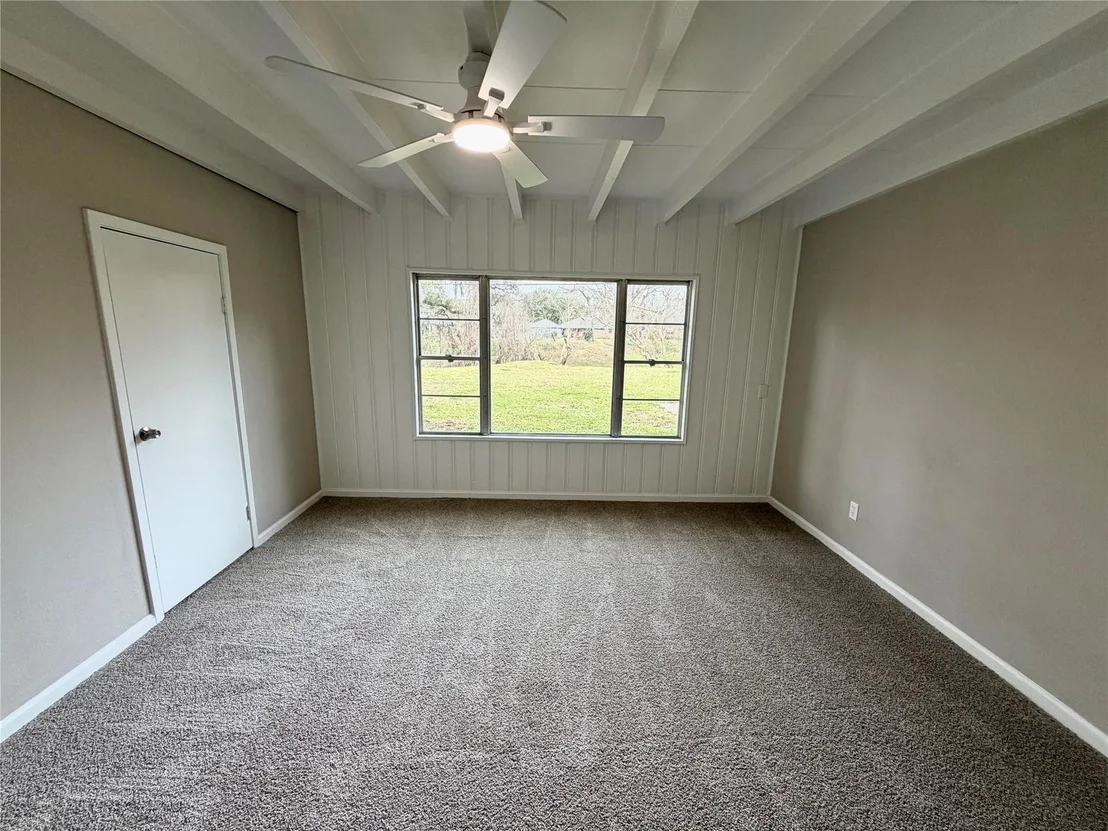 Photo of 306 Oak Drive