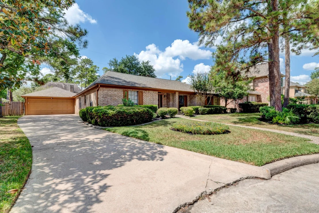 Photo of 17707 Woodlode Lane