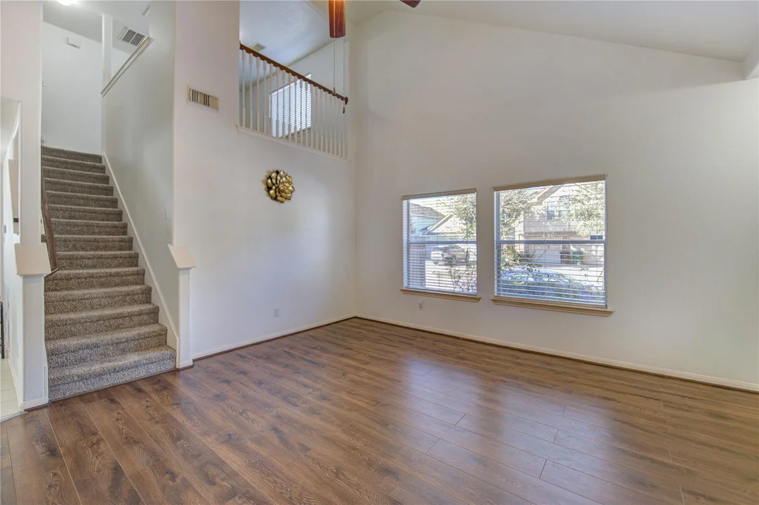 Photo of 10202 Middleglen Lane