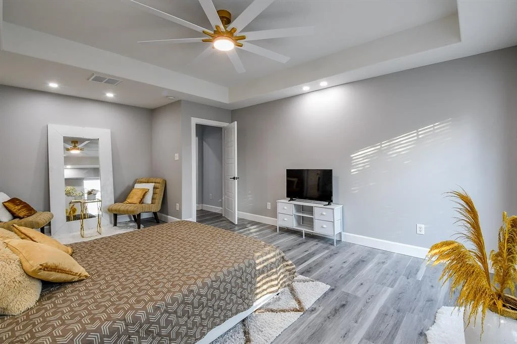 Photo of 15822 Land View Drive