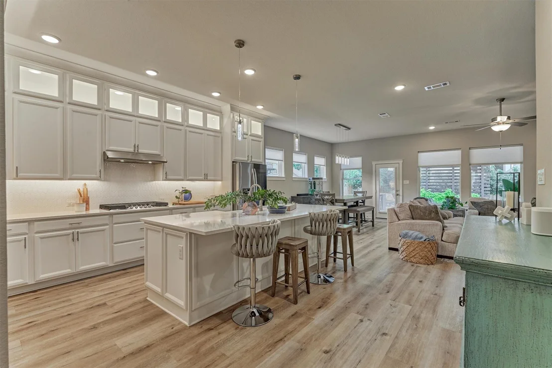Photo of 320 Bromley Square Drive