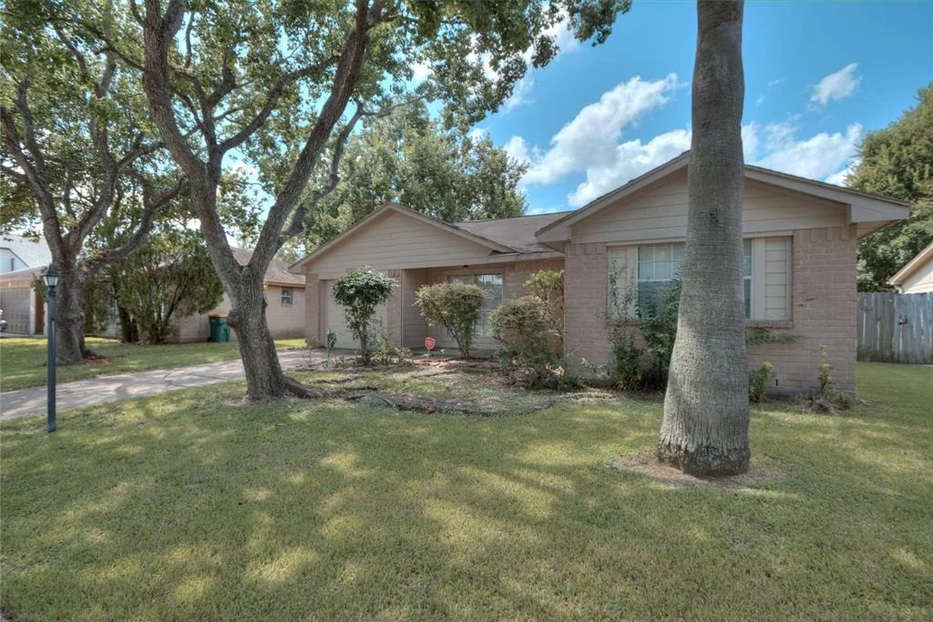Photo of 2722 N Brompton Drive
