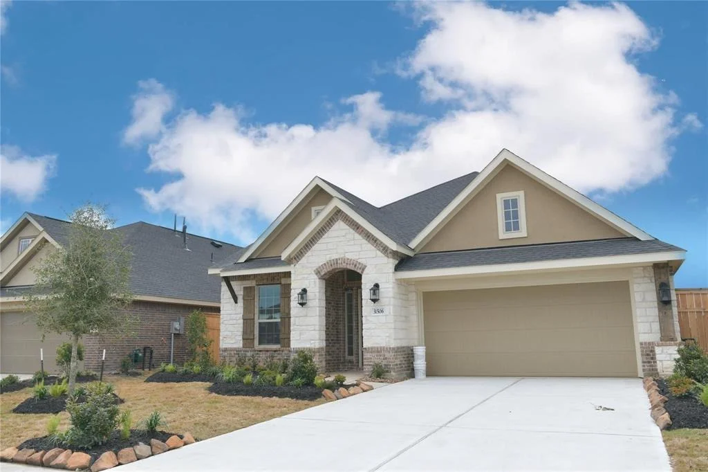 Photo of 31506 Vineyard Creek Drive