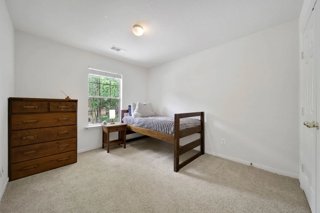 Photo of 18 Orchid Grove Place