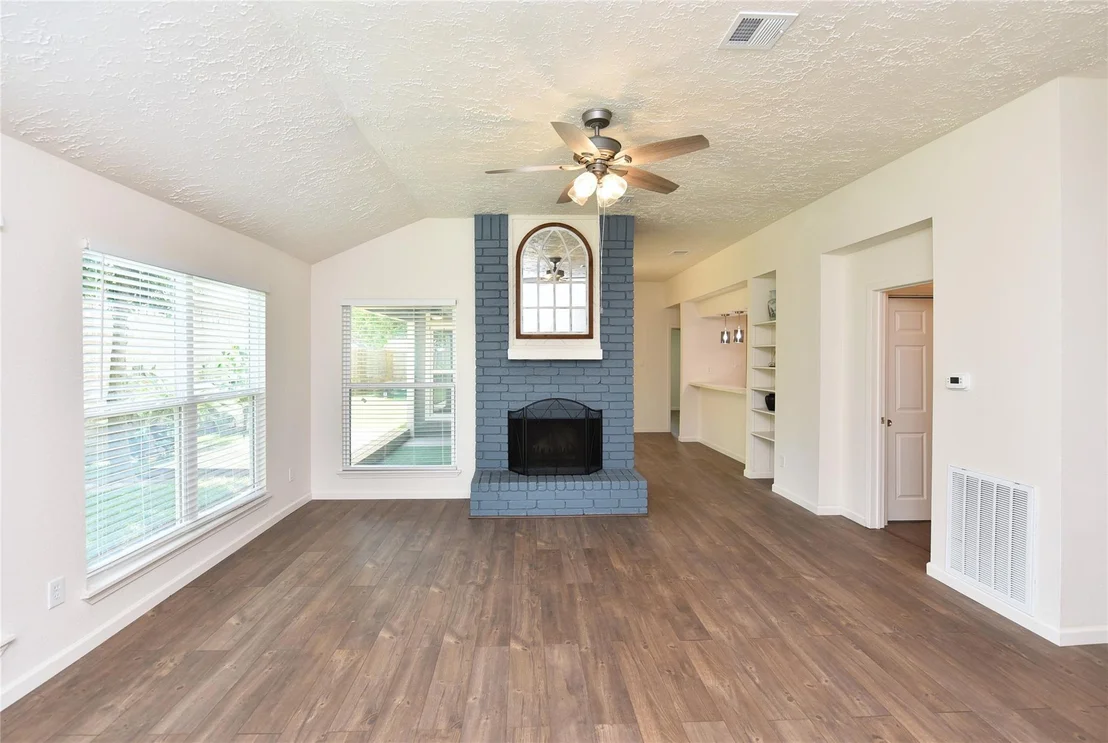 Photo of 16007 Ridgegreen Drive