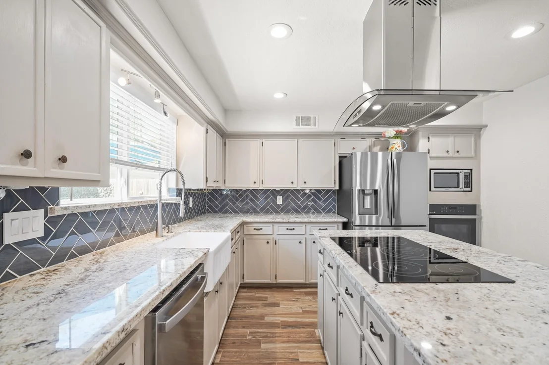 Photo of 1707 Hoyt Lane