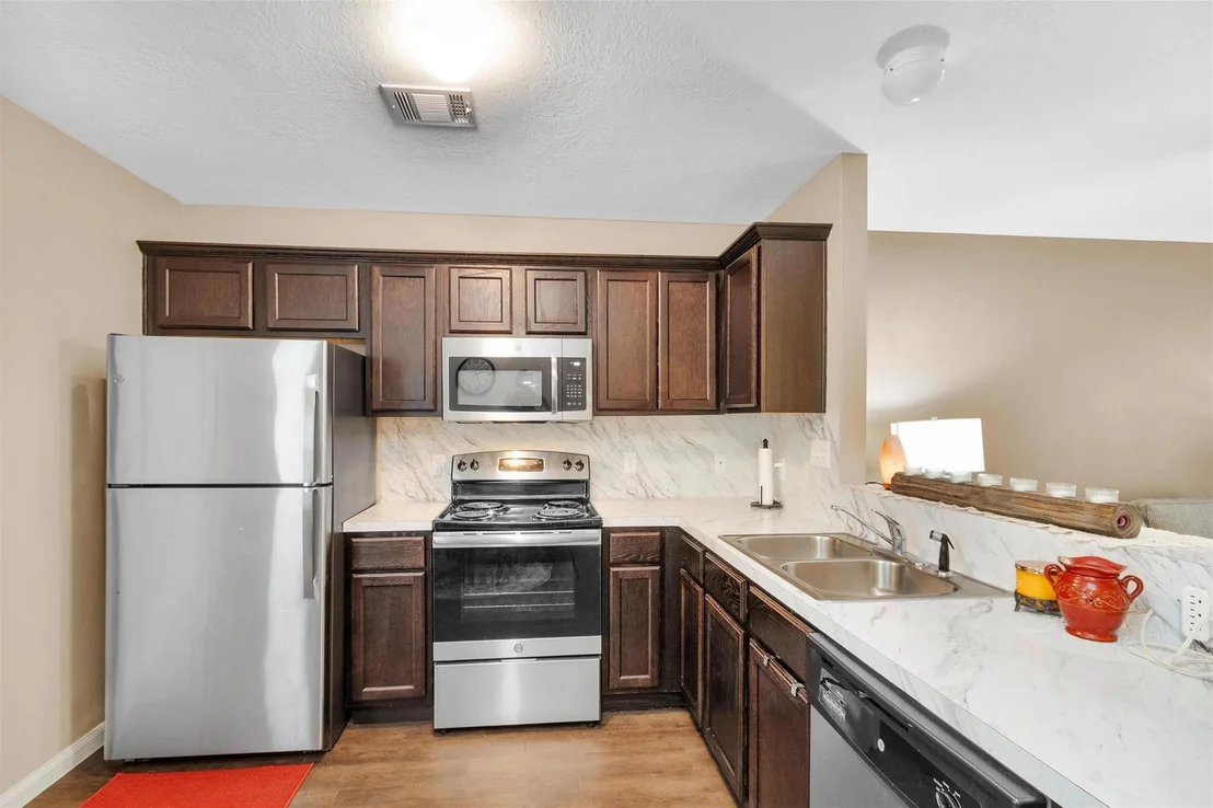 Photo of 14926 Bowie Lane