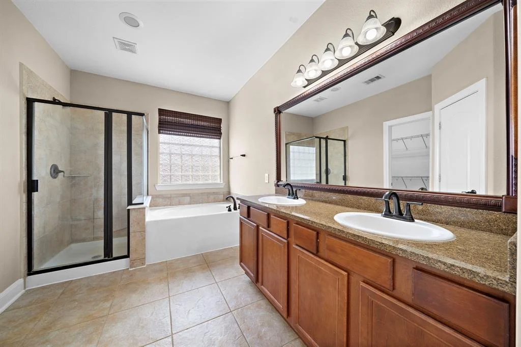 Photo of 208 Bailey Brook Lane