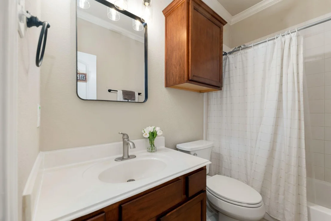 Photo of 2911 Empire Oaks Lane