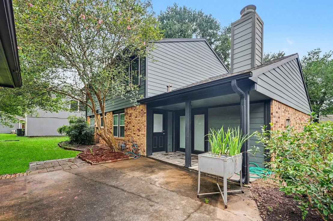 Photo of 15703 Maple Manor Drive
